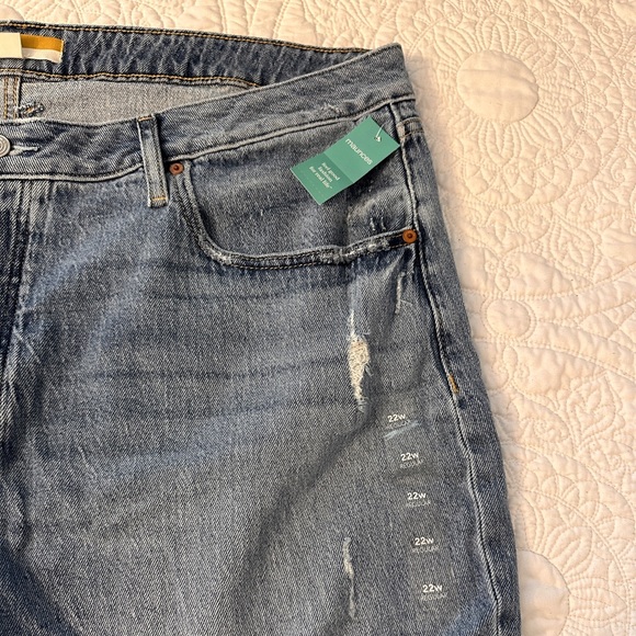 NWT MAURICES - PLUS SIZE GOLDIE BLUE LIGHT CHEEKY TAPER ANKLE JEAN - Picture 8 of 10